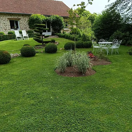 Grand Gite Detranset Thauron Exterior photo